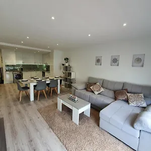 Moderno Duplex Comfort Appartement Roses